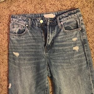 Bhome brand new women’s size 25 frayed/ ripped jeans